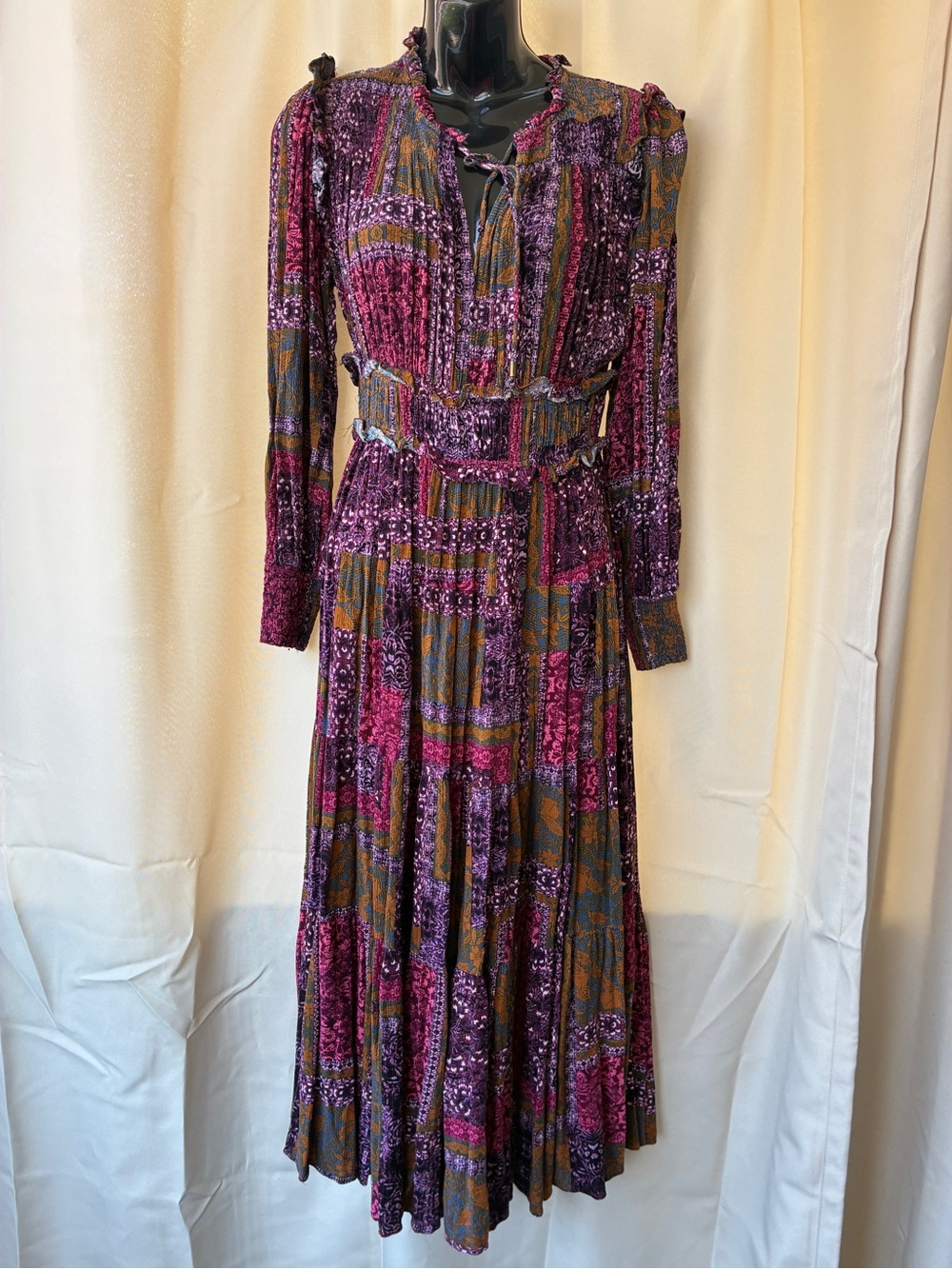 Olivaceous Medium Long Sleeve Maxi Dress - Picture 3 of 13